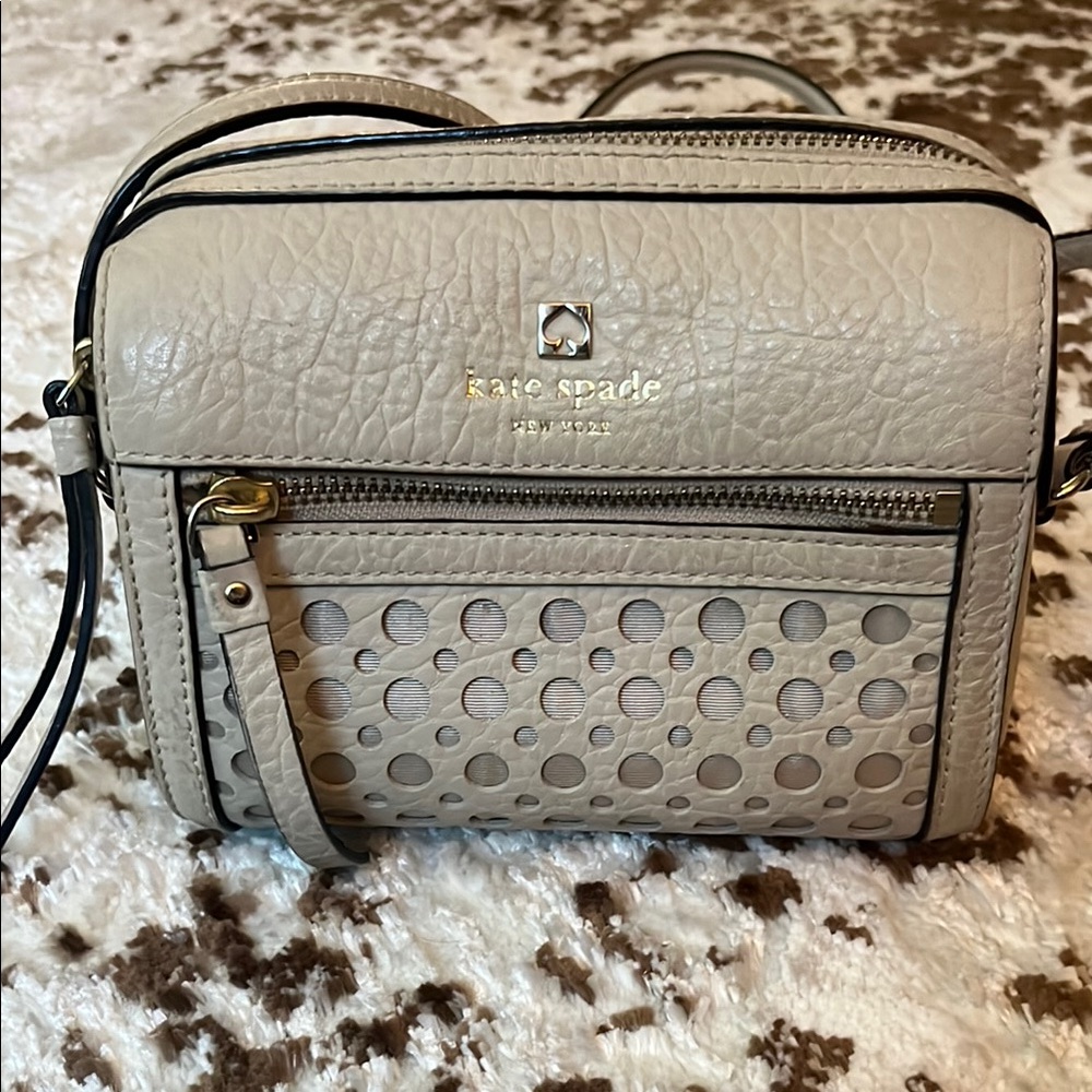 Kate Spade Gray Crossbody Bag with Minimal Detailing